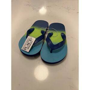 NWT The Children's Place Kids 12-13 Blue Green Flip Flops
